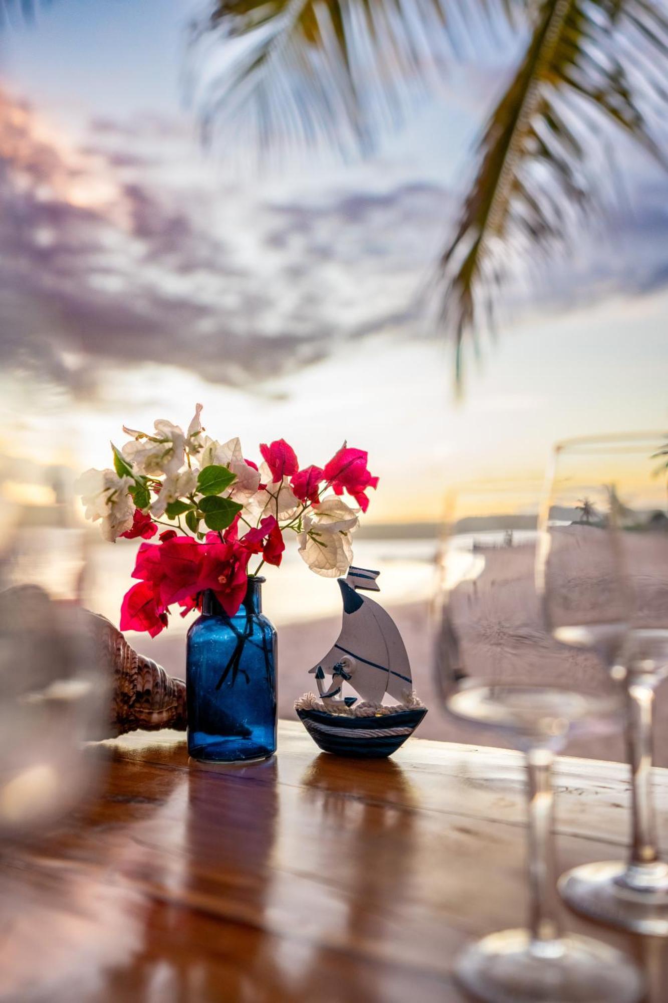 Castelo Beach Resort Magila Bagian luar foto